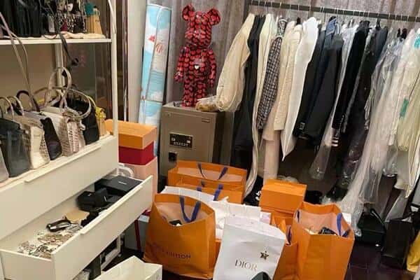 齐齐哈尔铁锋区回收一线品牌衣服